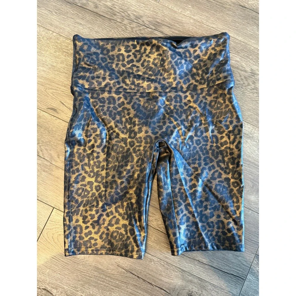 Spanx Faux Leather Bike Shorts Metallic Leopard Animal‎ Print Bronze Black Large